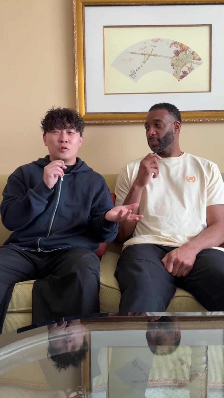 小伙子你真勇啊，在麥迪面前“那個(gè)，那個(gè)”的