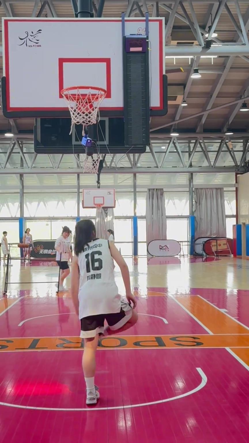 所以，你能摸高多少？