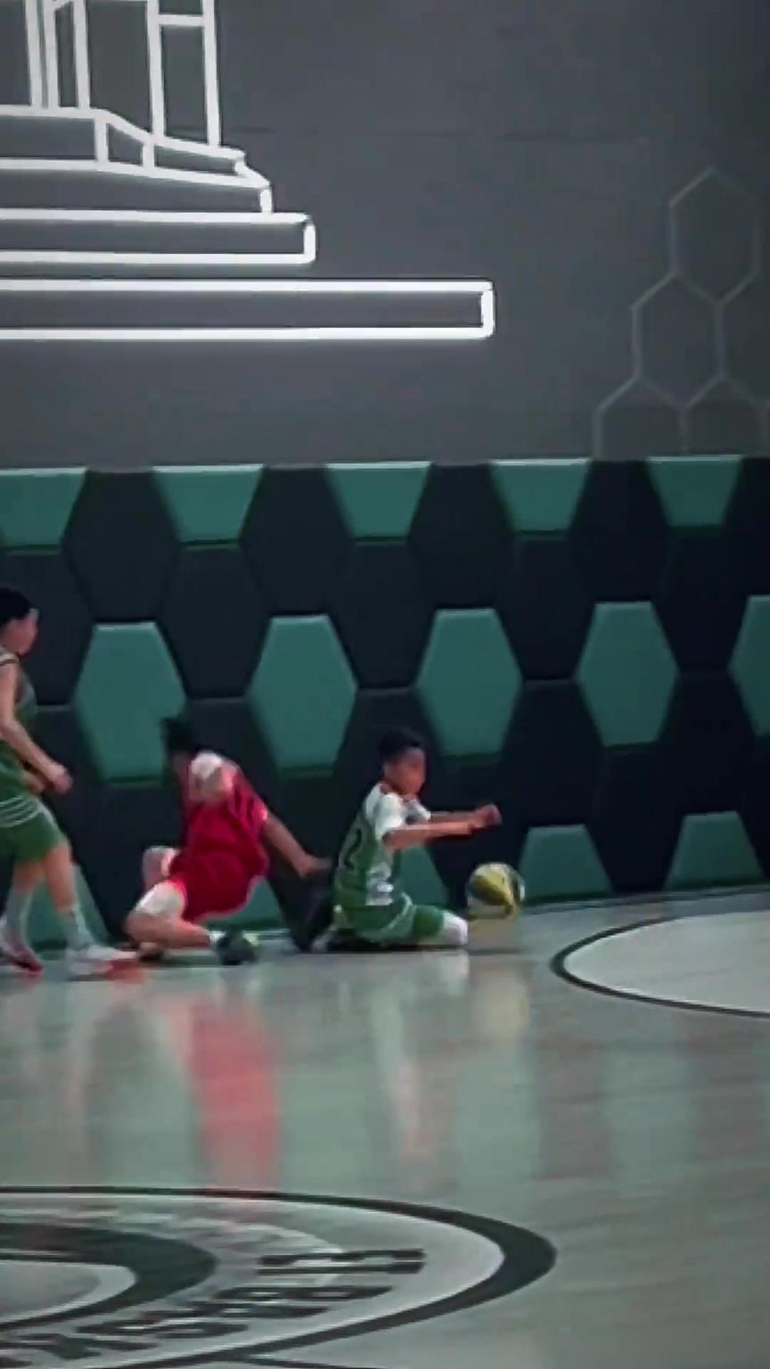 有一種默契叫做從小一起長(zhǎng)大！